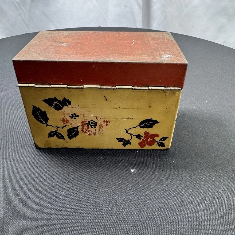 Vintage Tin Metal Recipe Box by‎ Ohio Art, Hall Red Poppy Pattern